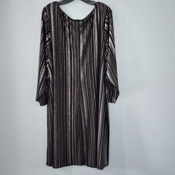 Torrid Black Studded Shift Dress / 4X - Picture 2 of 11